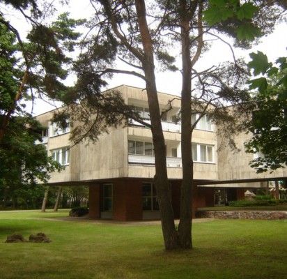 Liepos mėnesį į Kultūros vertybių registrą įrašytas 1969 m. pastatytas architekto Algimanto Lėcko projektuotas viešbutis „Žilvinas“.