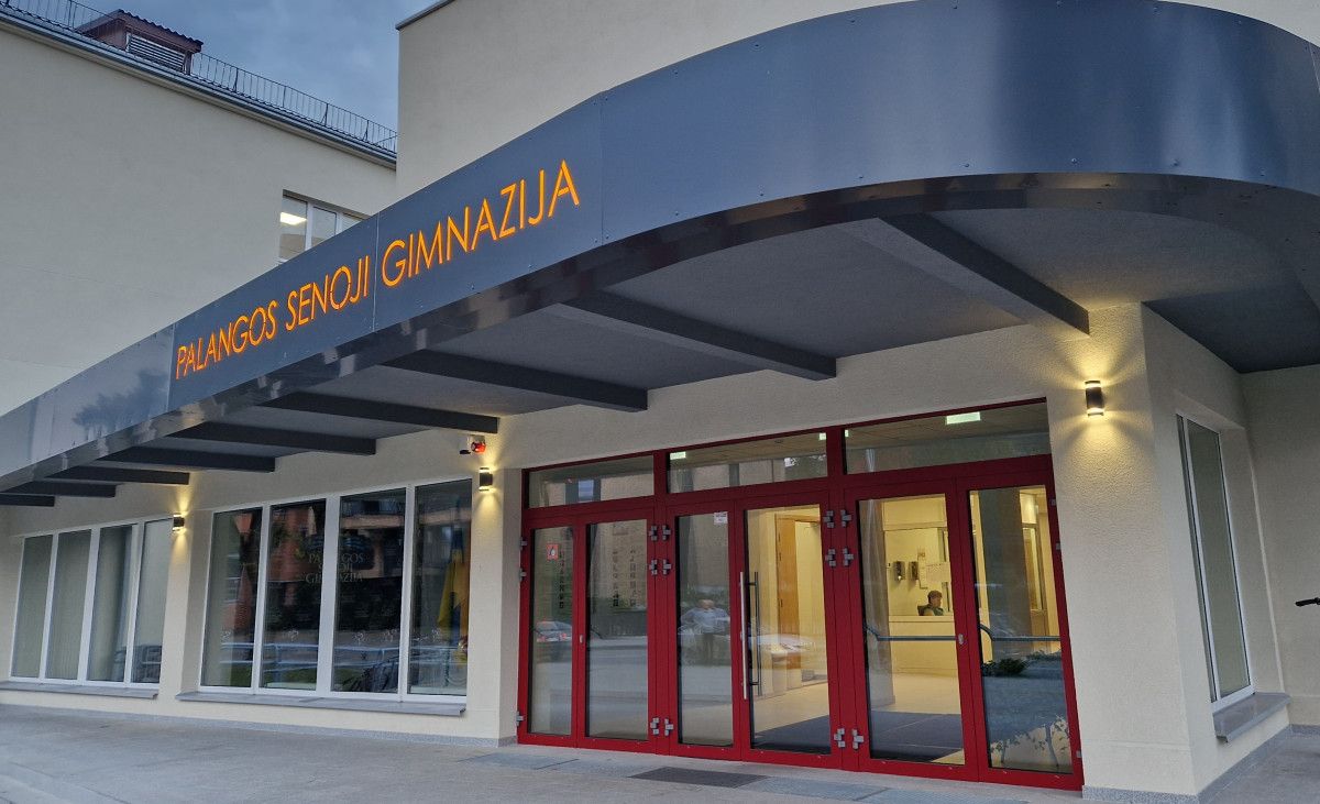 PALANGOS SENOJI GIMNAZIJA LAPKRIČIO 26 D. ŠVĘS 100 METŲ JUBILIEJŲ