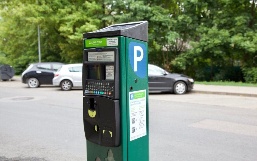 Nuo trečiadienio keičiasi automobilių statymo apmokestinimas Palangoje
