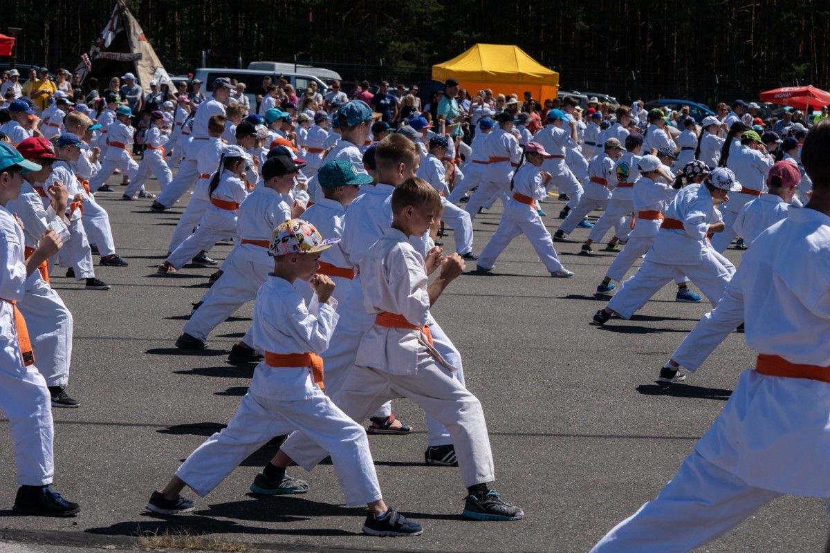 Ant Palangos oro uosto tako – kova dėl karatė diržo