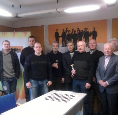 Palangos šachmatų mėgėjų klubas kartu su Lietuvos Respublikos Liberalų Sąjūdžio Palangos m. skyriumi, organizavo šachmatų turnyrą, skirtą Lietuvos nepriklausomybės atkūrimo dvidešimt trečiosioms metinėms paminėti.