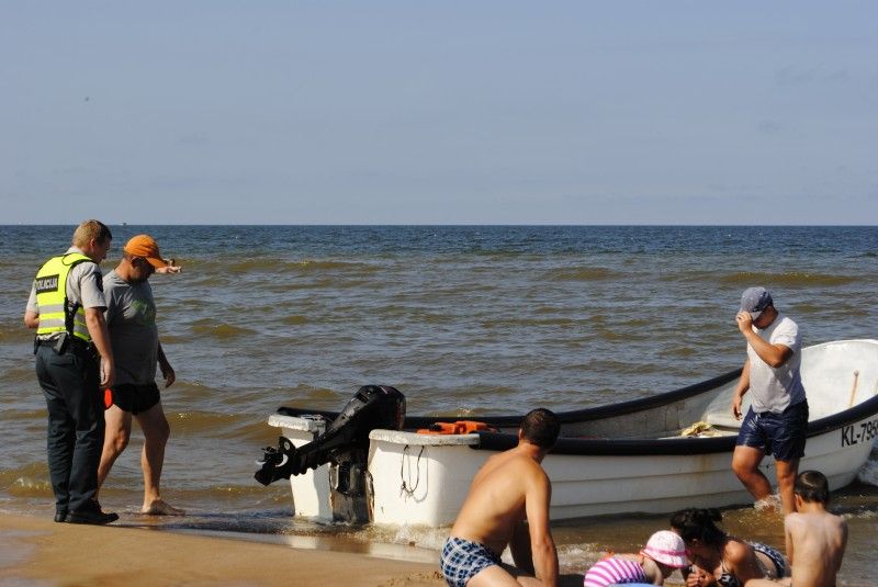 Reidas Palangos pajūryje: nuo sprunkančių valčių iki irzlių poilsiautojų