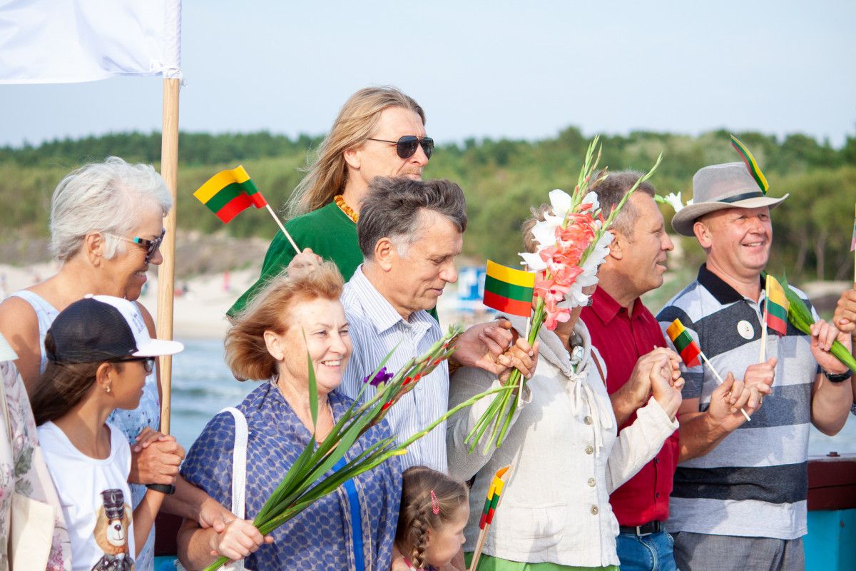 Savaitgalį tik rinkis – stebins baikerių plieniniai žirgai Šventoje, kviečia festivalis „1000 saulių“, antradienį – Baltijos kelio metinės