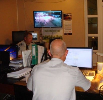 Sekmadienio naktis kartu su policijos ekipažu: nuo triukšmautojų iki miegalių viešose vietose
