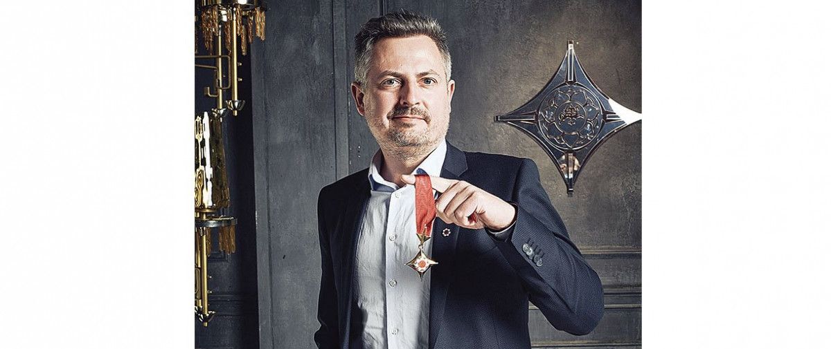 Tadas Girininkas „Auksiniu scenos kryžiumi“ įvertintas už Dalando vaidmenį operoje „Skrajojantis olandas“ ir Henriko vaidmenį operoje „Ana Bolena“