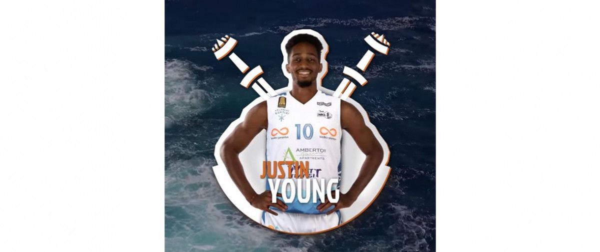 Justinas Youngasm, 23-ejų metų 201 cm ūgio amerikietis