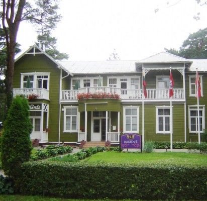 2013-aisiais į Kultūros vertybių registrą įrašyta Lietuvos karininkų ramovės vila. / V. Andriulionienės nuotr.