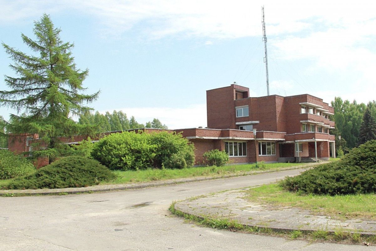 Valstybė sklypą pajūryje pardavė lyg bulvių lauką. Per keletą metų keturis kartus pabrangusį objektą įsigijo Viktoro Pranckiečio sūnus