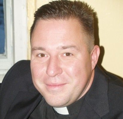Liuteronų kunigas Jonas Liorančas Dievui tarnauja Neringoje ir Juodkrantėje, o žiemą leidžia Palangoje.