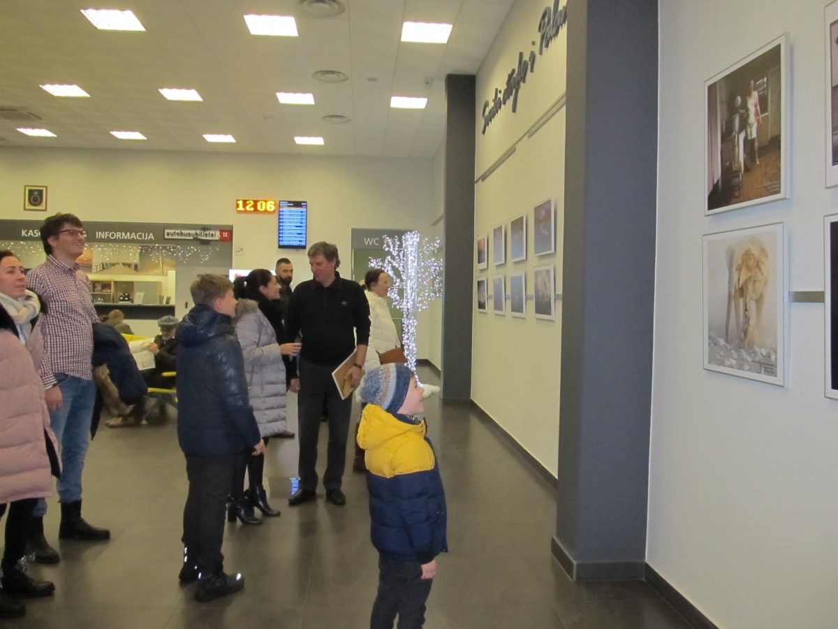 Pasaulio fotografai – Palangos autobusų stotyje