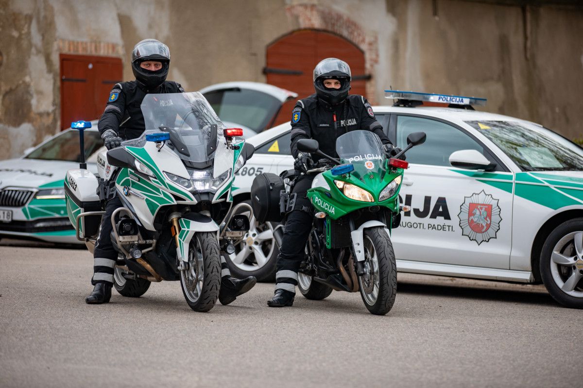 Klaipėdos apskrities keliuose patruliuoti pradeda kelių policijos motociklai