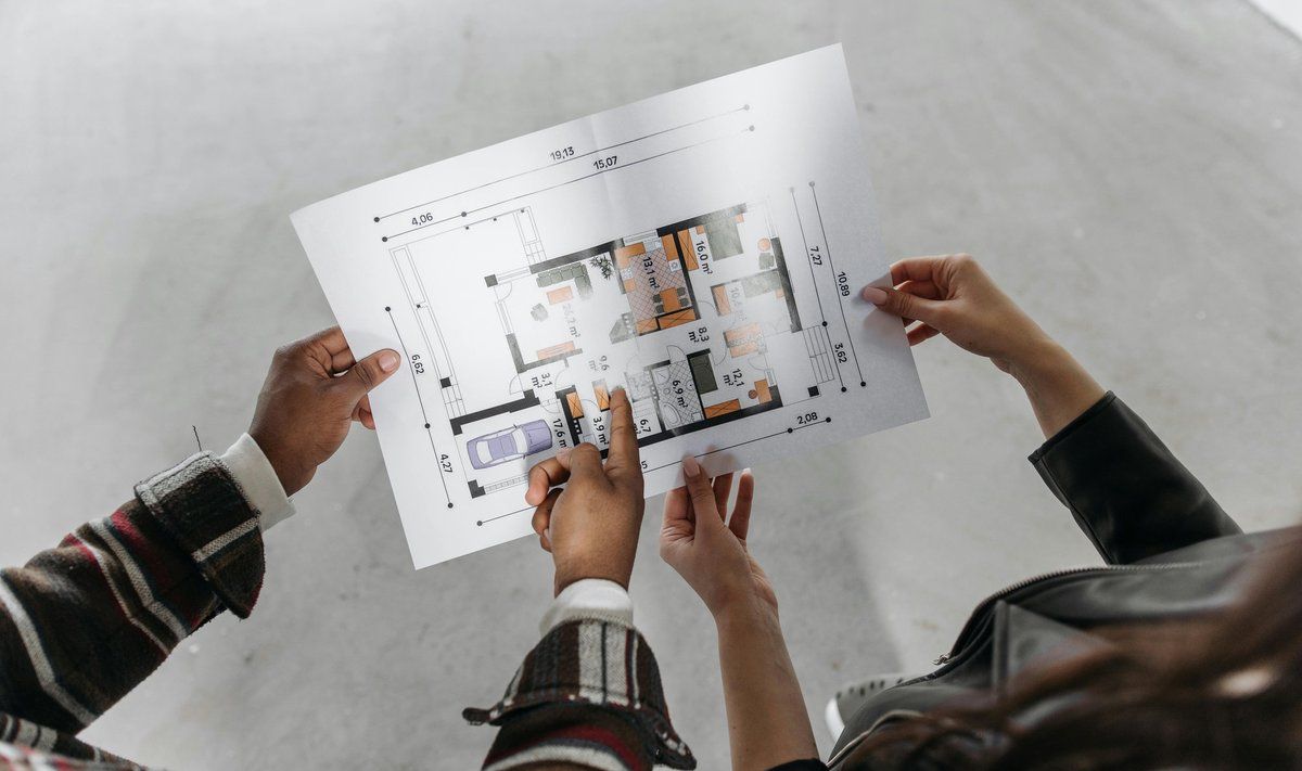 Nusprendus rinktis „popierinį butą“ būtina nuodugniai patikrinti vystytoją, jo projektus, atidžiai suderėti pirkimo-pardavimo sutartis. FOTO: SHUTTERSTOCK