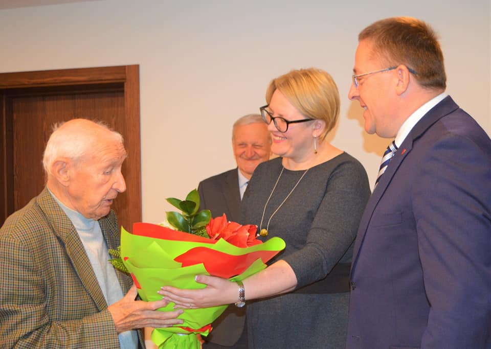 Savivaldybėje pagerbtas 90-ečio sulaukęs architektas Leonas Mardosa