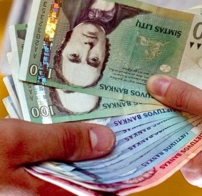 Didesnė minimali alga – peilis smulkiajam verslui?