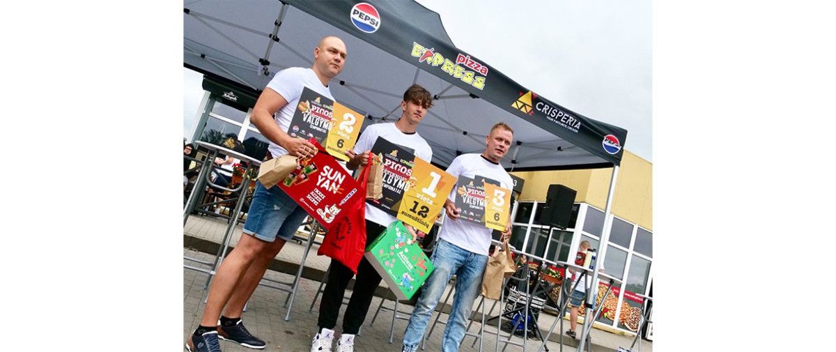 Express Pizza picų bei Crisperia traškios vištienos sumuštinių valgymo čempionatas.