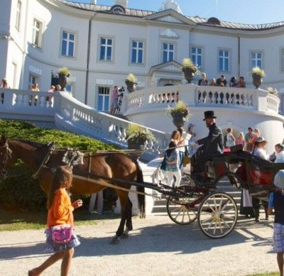 Birutės parke kiekvieną vasaros ketvirtadienį vaikščios... grafai Tiškevičiai