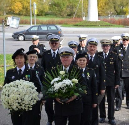 Pagerbė iš Vokietijos pargabentą šaulio tėvą