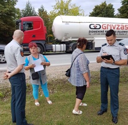 Vyr. tyrėjas Marius Buračas kalbėjosi su pažeidėjais draugiškai, bet pabrėžė jų atsakomybę