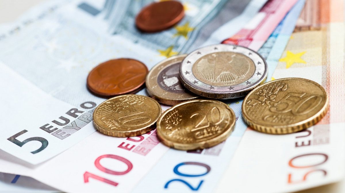 Lietuva, paremk eurą, kaip Ukrainos valiutą
