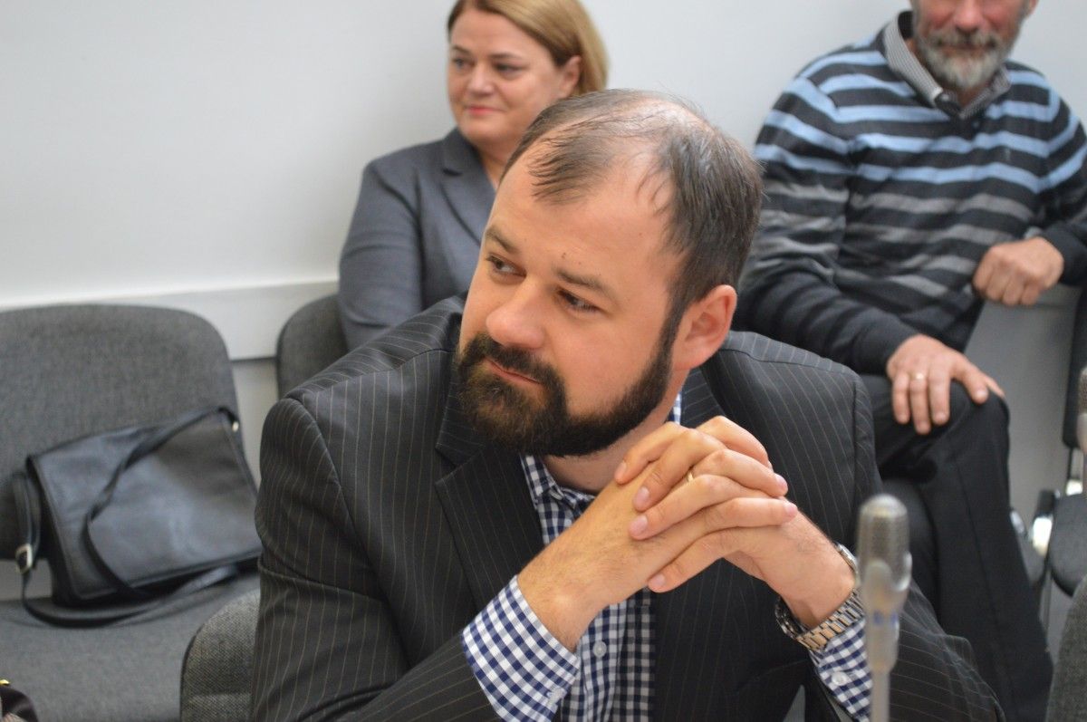 Atsiradus Vidaus reikalų ministerijos sistemoje įrašui apie baustumą Italijoje dar 2002 metais, Danas Paluckas pasitraukė iš partijos skyriaus pirmininko posto, taip pat atsisakė Palangos miesto tarybos nario mandato.