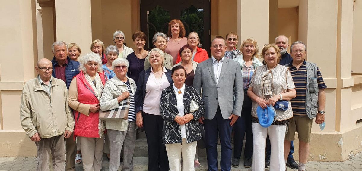 Meras Šarūnas Vaitkus susitiko su Palangos trečiojo amžiaus universiteto senjorais ir aprodė jiems medinę Kurhauzo dalį (FOTO GALERIJA)