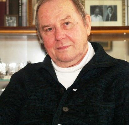 Prikaustytas neįgaliojo vežimėlyje, bet tvirta siela ir didele širdimi