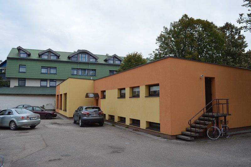 Savivaldybės kieme esantį pastatą prašoma perduoti miesto socialinėms reikmėms