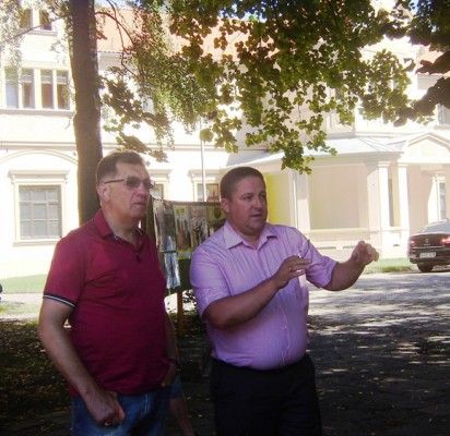 Palangoje atostogaujantis Premjeras Algirdas Butkevičius penktadienį susitiko su miesto meru Šarūnu Vaitkumi. Šio susitikimo metu buvo aptarti kurortui svarbūs klausimai, susiję su Palangos infrastruktūros plėtra.