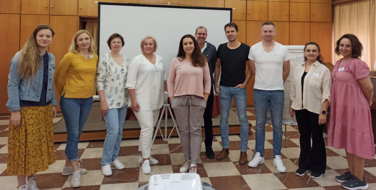 Nuvykę į Suomiją, aplankėme Jyväskylän Summer University, kuriame, be kitų veiklų, veikia ir pirmasis Suomijoje įkurtas Trečiojo amžiaus universitetas (TAU).
