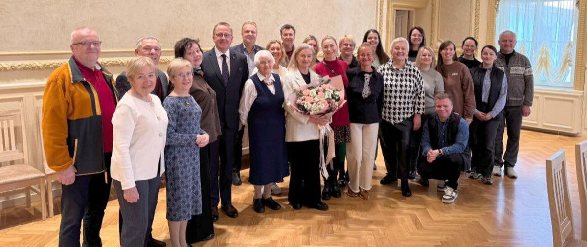 Padėkos rytmetys su Janina Serapiniene – širdžių susitikimas, įprasminantis kultūros kelią