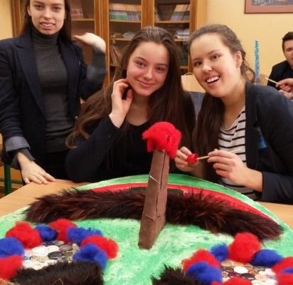Senojoje gimnazijoje – „Užgavėnių kaukių grimasos“