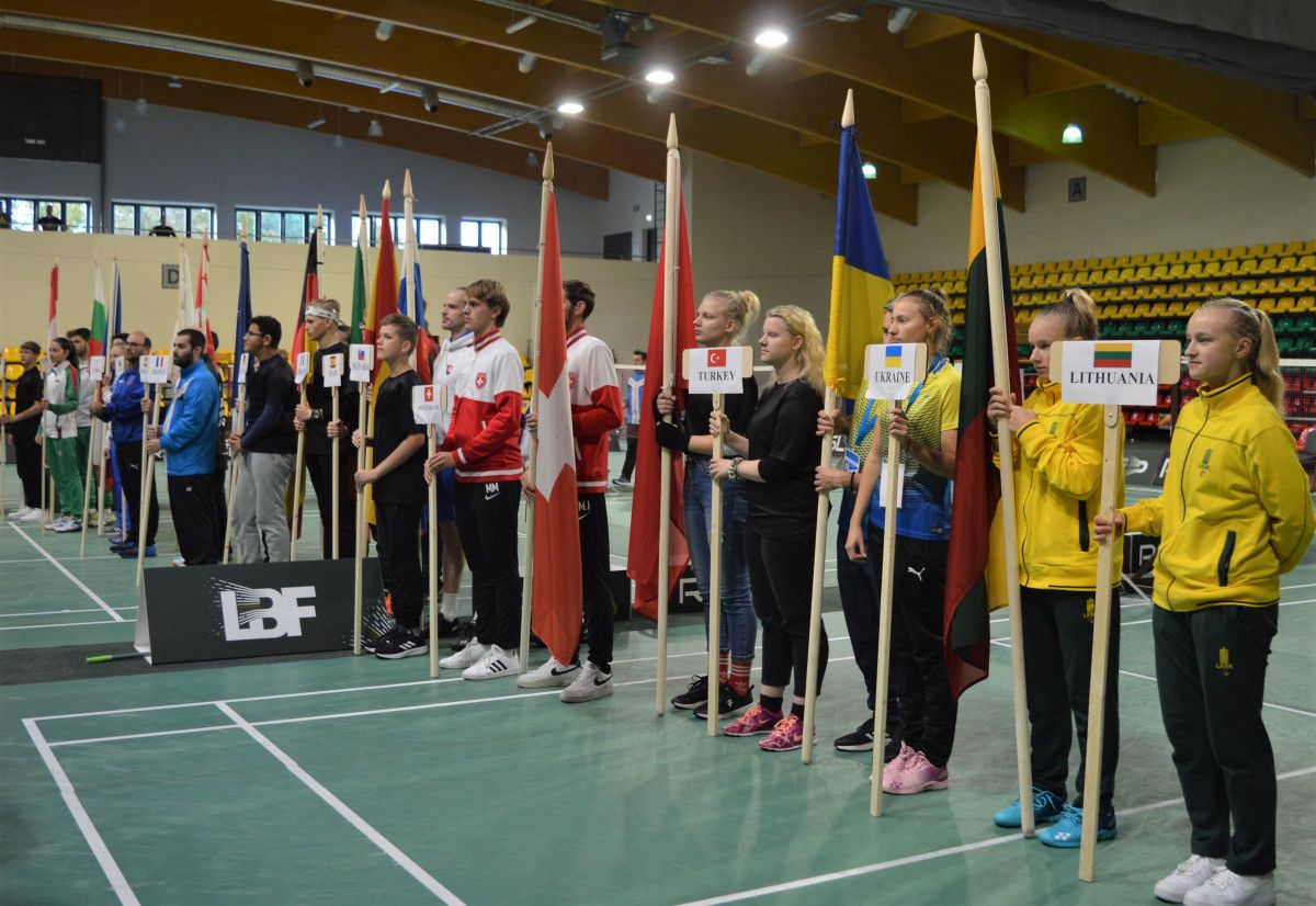 Į Palangą susirinko kurtieji badmintonininkai iš 14 valstybių - prasidėjo Europos čempionatas
