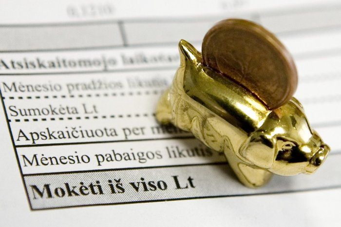 Panaikinus PVM lengvatą šildymui, biudžetas sutaupytų apie 200 mln. litų, o socialiai remtinų žmonių kompensacijoms biudžete numatyta 168 mln. litų.