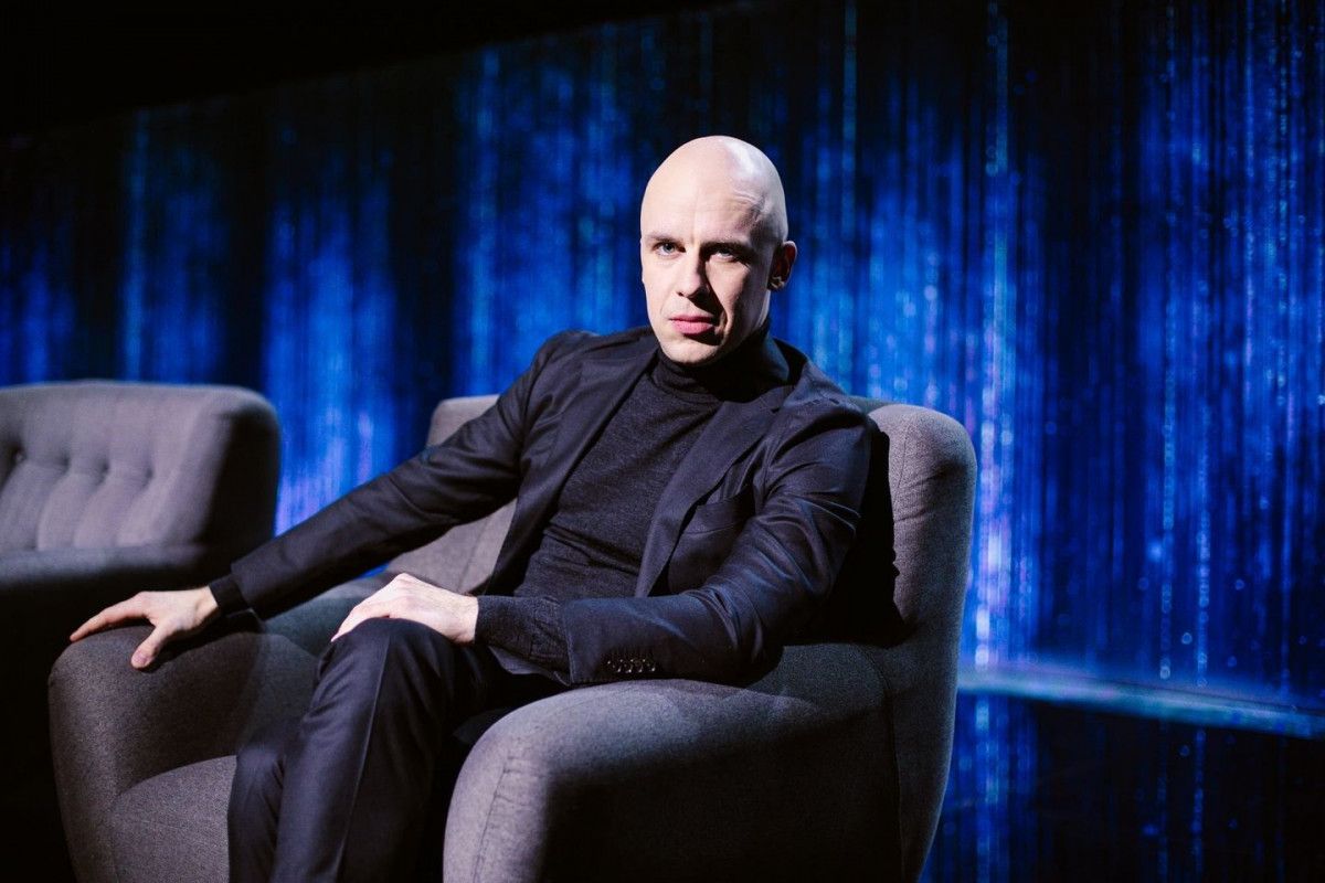 Vidas Bareikis keliauja per Lietuvą, užsuka ir į Palangą: vyksta slaptosios naujojo albumo perklausos,