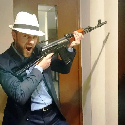 Palangos viešbučių ir restoranų asociacijos prezidentas Darius Miklovas išdykauja(nuotr. iš D. Miklovo asmeninės paskyros Facebook)