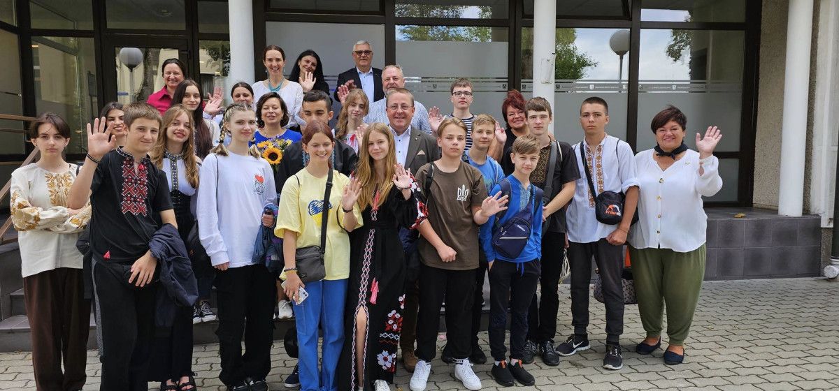 Mėlyna ir geltona spalvomis nudažyta diena Palangos savivaldybėje