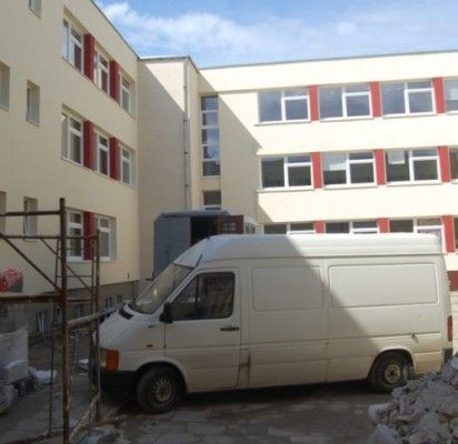 „Simbolinis“ dažymas Palangos pradinėje mokykloje – iš tėvų kišenės