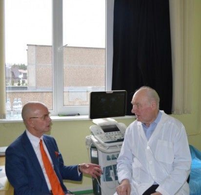 Habilituotas medicinos mokslų daktaras, urologas nefrologas Balys Dainys į Palangą atvyko pakviestas Ministro Pirmininko patarėjo sveikatos klausimais Antano Vinkaus.