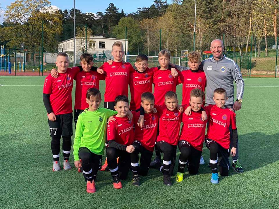 Iš turnyro Kaune FK „Gintaras“ grįžo su dviem apdovanojimais (FOTO GALERIJA)