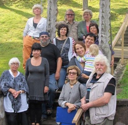 Dvidešimtmetį švenčiančios kūrybinės grupės „Mostas“ vėliava suplevėsavo Plateliuose, „Saulės slėnyje“
