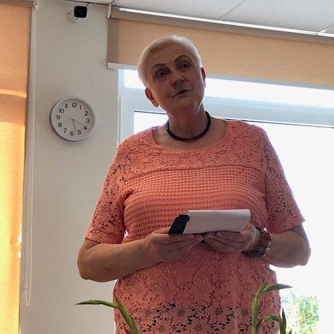 Palangos poetė Janina Vambutienė išleido poezijos knygą „Saulės diskas“
