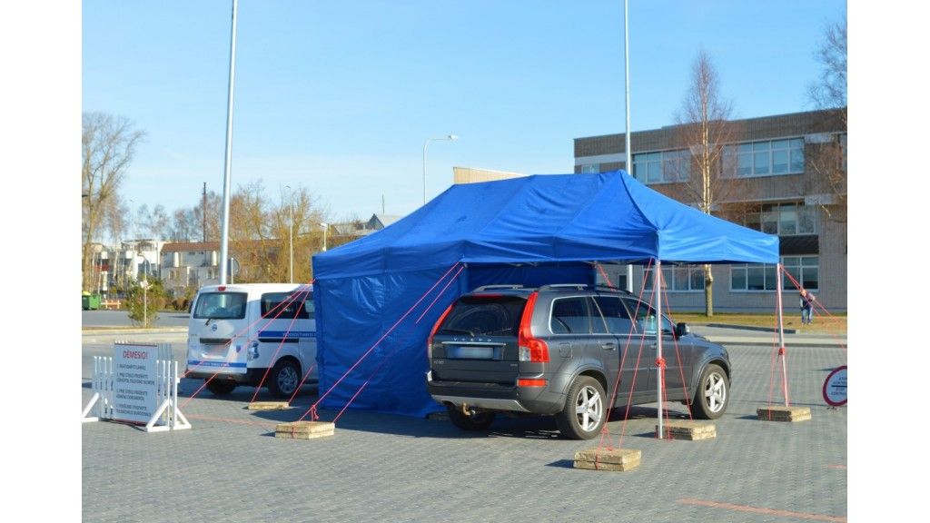 Palangoje darbą pradėjo mobilioji tepinėlių COVID-19 ligos laboratoriniams tyrimams atlikti paėmimo brigada