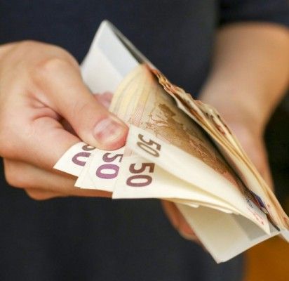 Kokių finansinių įpročių turėtumėte laikytis: metinis planas