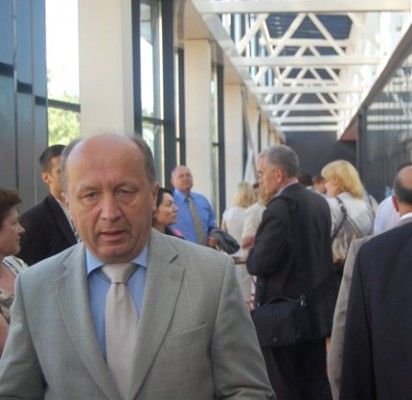 A. Kubilius sako, kad būtent energingo konservatorių mero Š. Vaitkaus ir patyrusio P. Žeimio dėka buvo nuspręsta išvažiuojamąjį Vyriausybės posėdį surengti Palangoje.