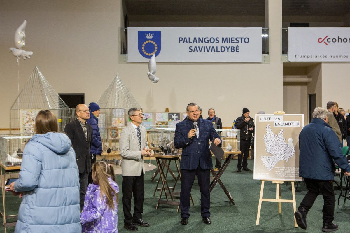 Tarptautinė paroda-edukacija „Skriskit balti balandžiai“ – žemę išsaugosime tik tada, kada jos padangėje švies saulė, o danguje skraidys balti balandžiai
