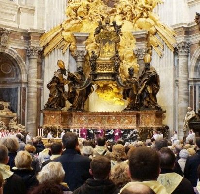 Šv. Petro bazilikos centrinėje navoje prie šv. Petro sosto altoriaus šv. Mišias lietuvių kalba laikė kardinolas A.J.Bačkis su Telšių vyskupu J.Boruta ir Telšių vyskupijos vyskupu augziliaru L.Vodopjanovu.