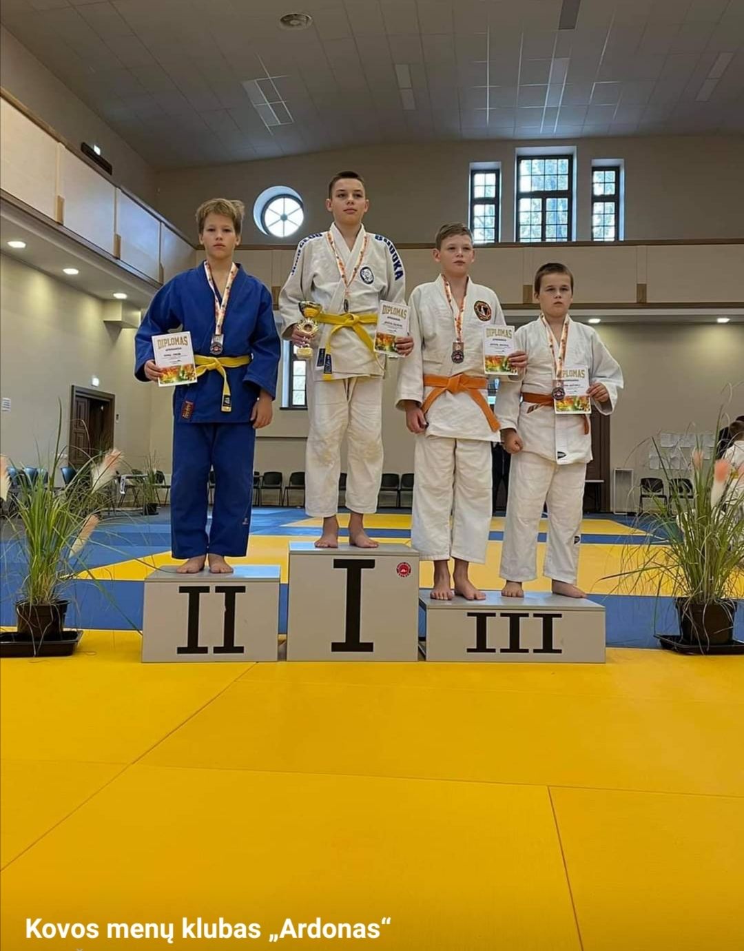 Palangos kovos menų klubo „Ardonas“ auklėtinis Herkus Kiauda tavo vicečempionu