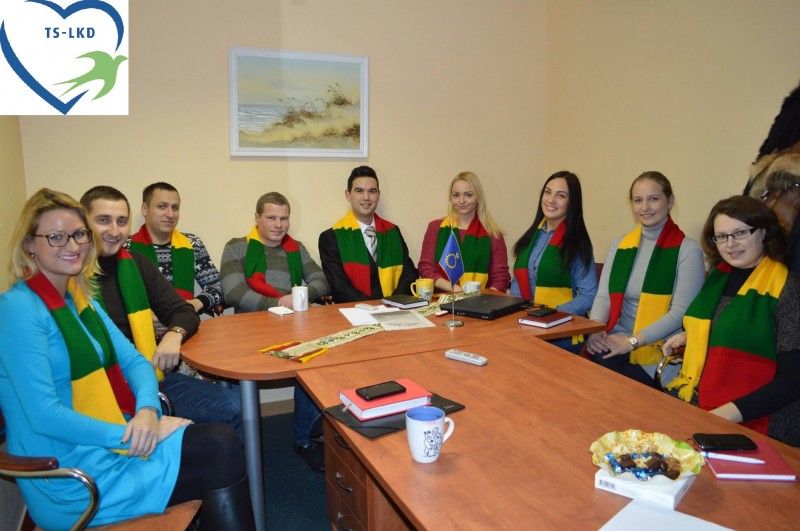 Sausio 13-ąją sušildys TS-LKD Palangos jaunimo dovanojamos neužmirštuolės