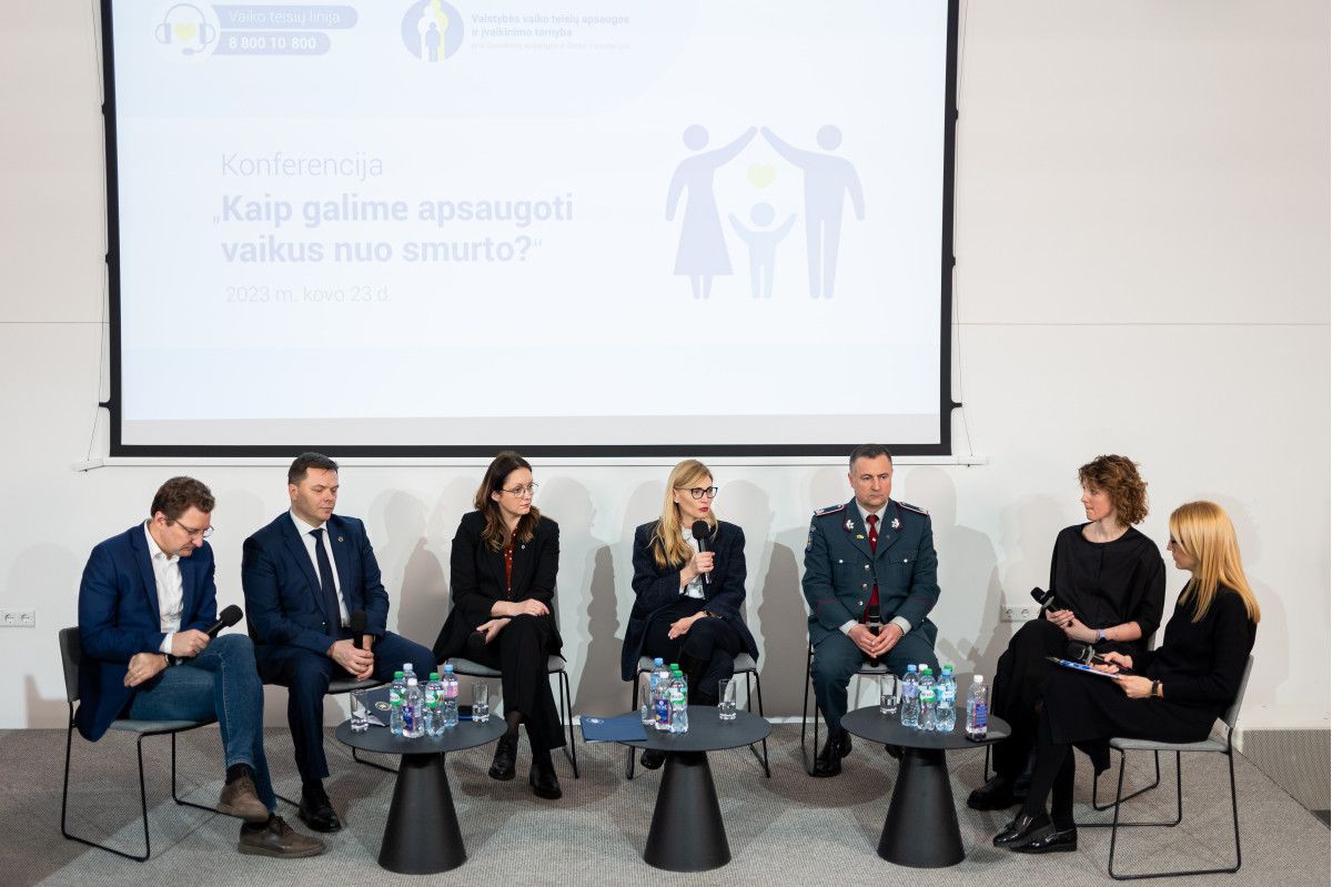 Vaiko teisių gynėjai telkia institucijas ir kreipiasi į visuomenę: kartu ieškokime būdų stabdyti vaikų patiriamą smurtą