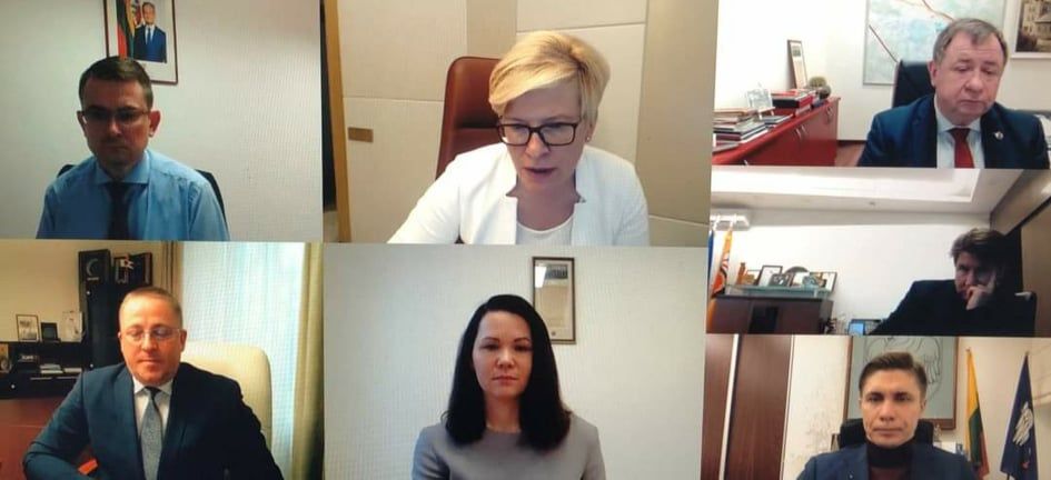Susitikime su Ministre Pirmininke – apie būdus veiksmingiau valdyti pandemijos plitimą. Šarūnas Vaitkus: "Vyriausybės priimtas sprendimas apriboti gyventojų judėjimą tarp savivaldybių labai pasiteisino"